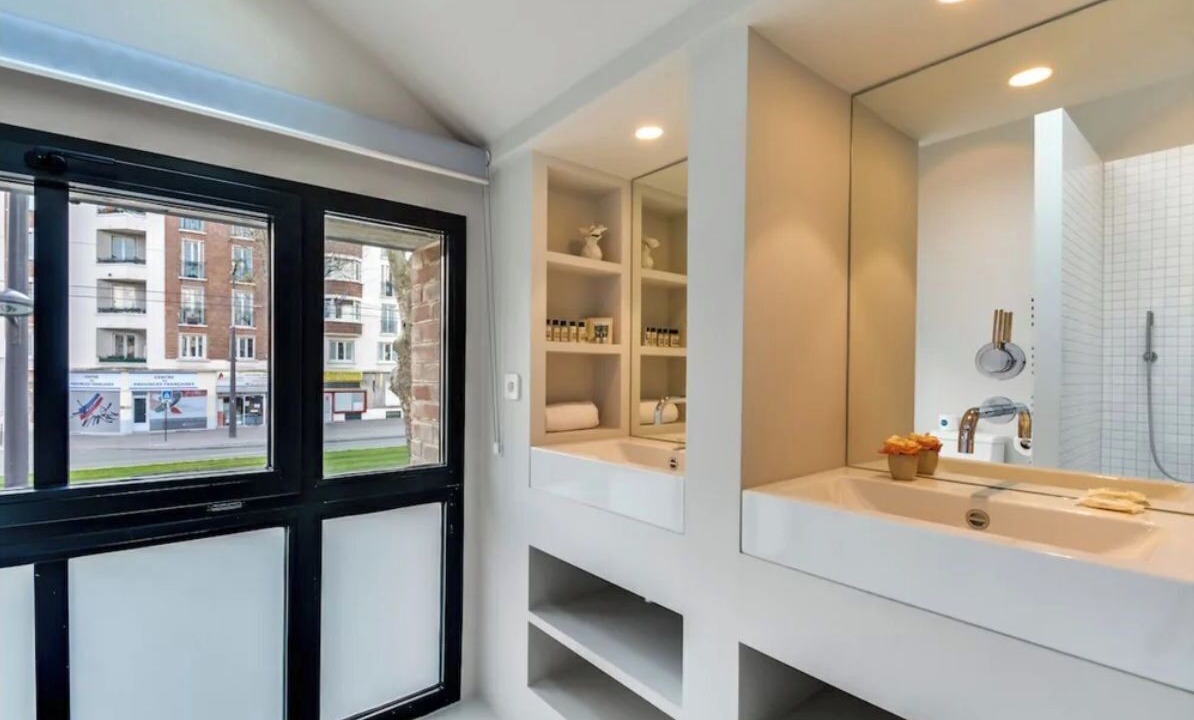 Photo of Bathroom in Montrouge