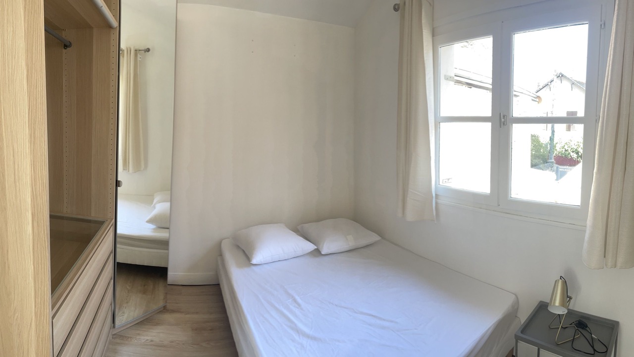 Photo of Bedroom in Quartier du Vieux-Pont - Sainte-Genevieve