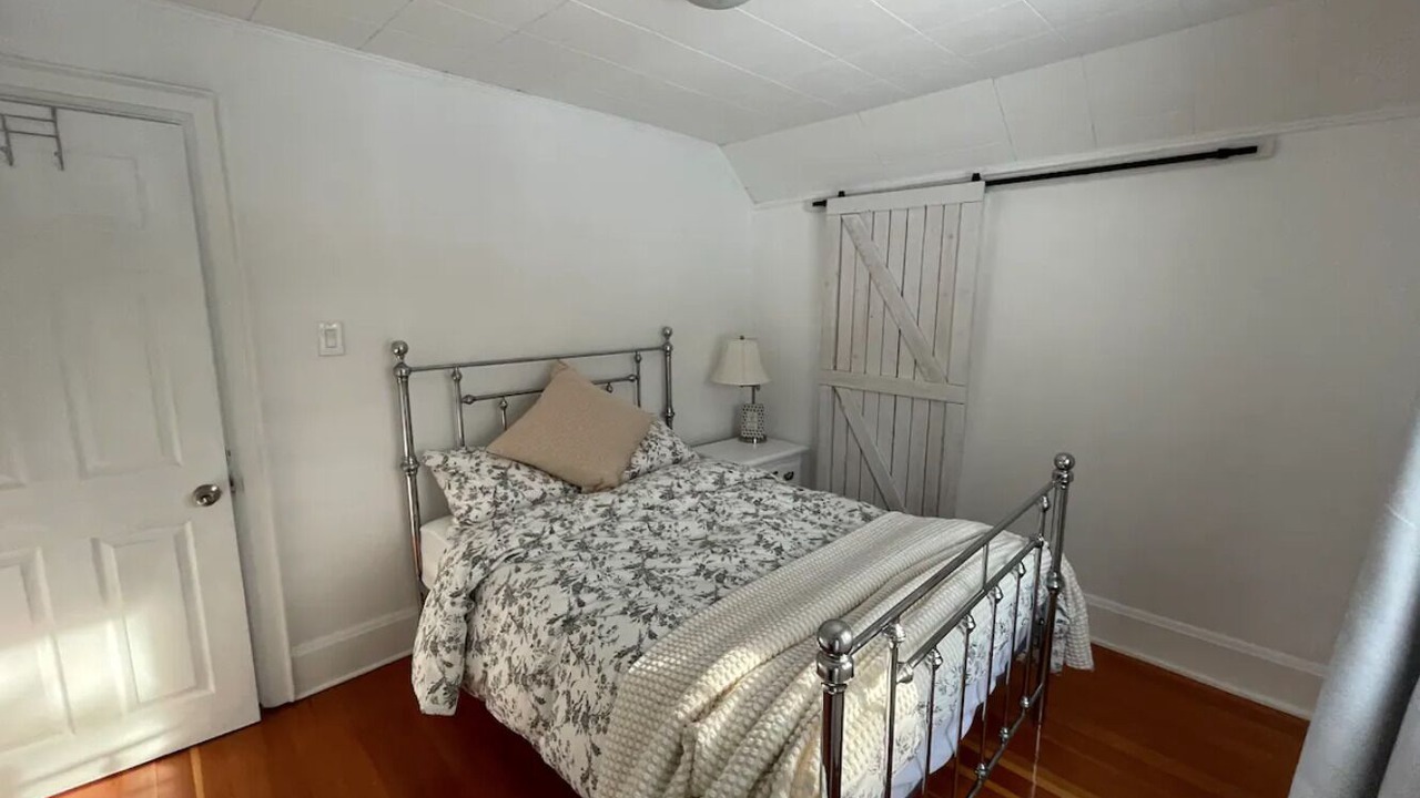 Photo of Bedroom in Markdale