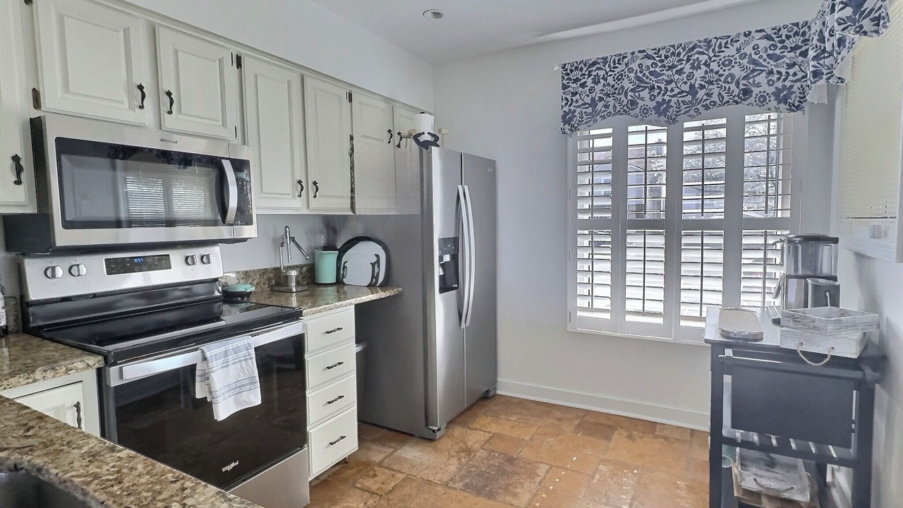 Photo of Kitchen in Caine Woods