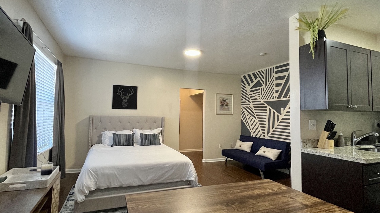 Photo of Bedroom in Little Haiti