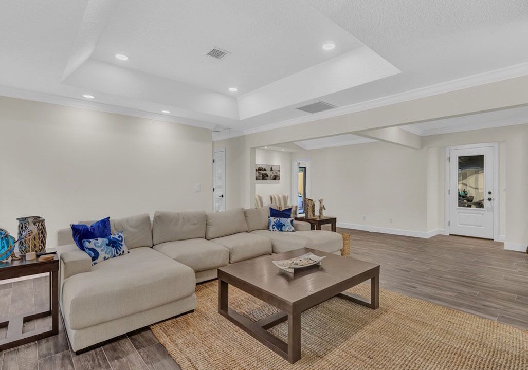 Photo of Livingroom in Indian River Shores