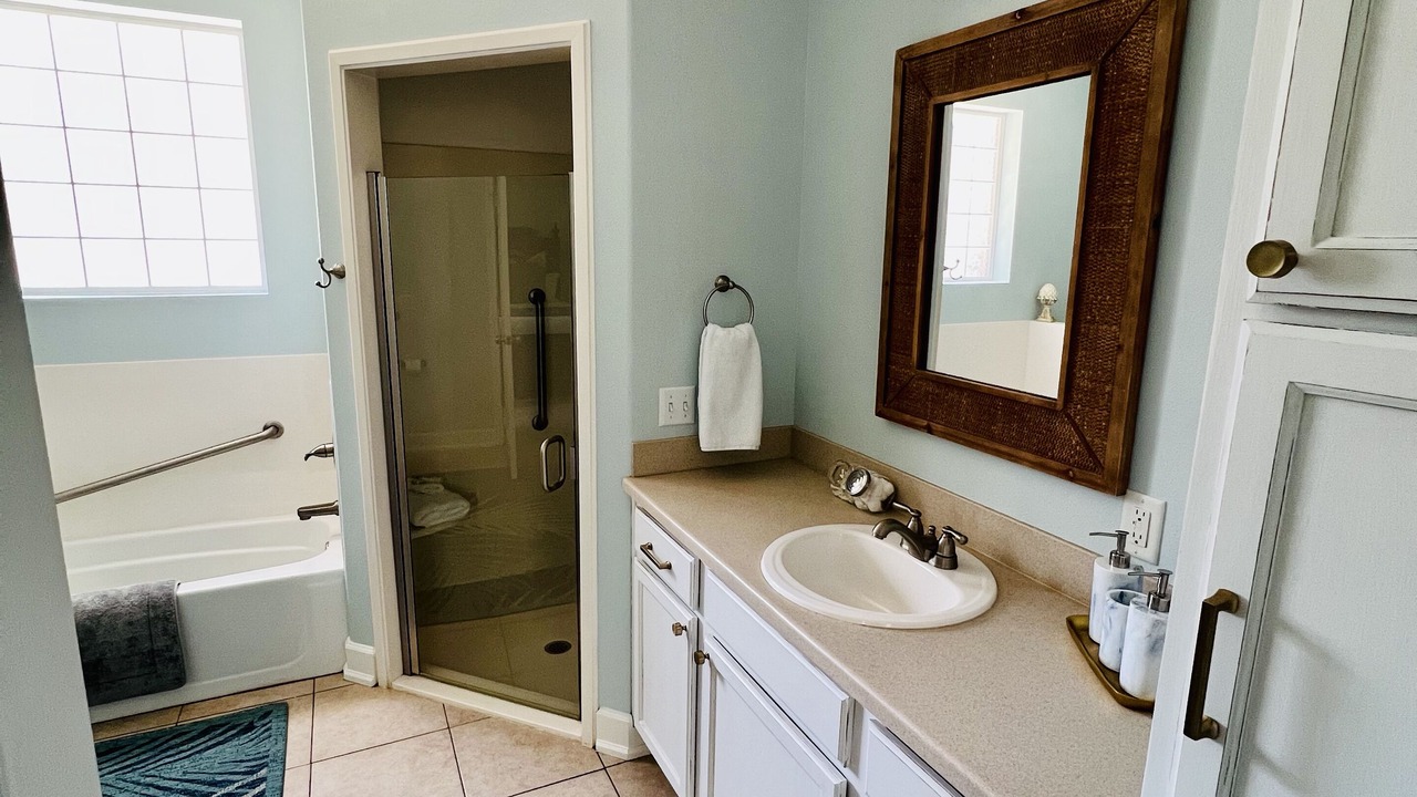 Photo of Bathroom in Niceville