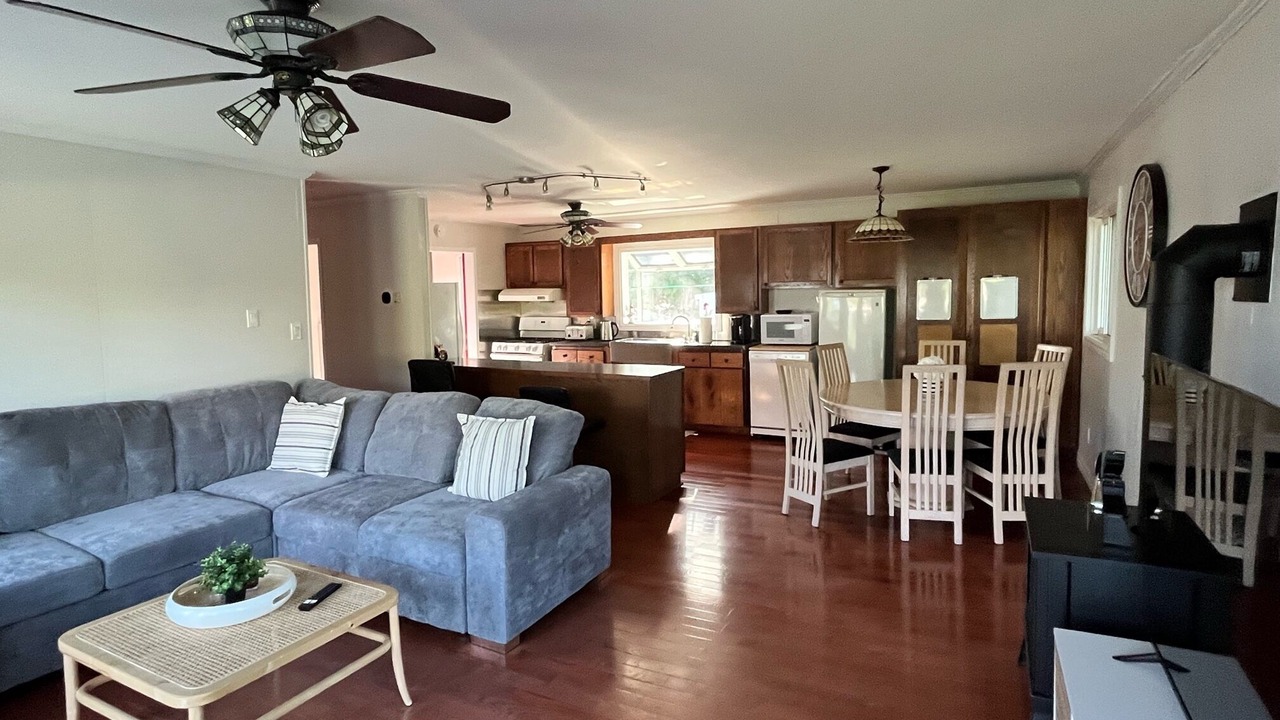 Photo of Livingroom in Trent Hills
