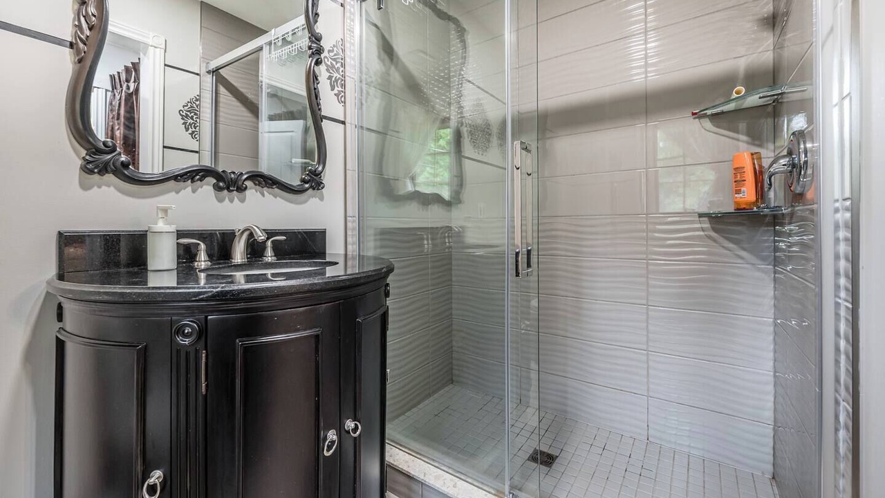 Photo of Bathroom in Miller Lake