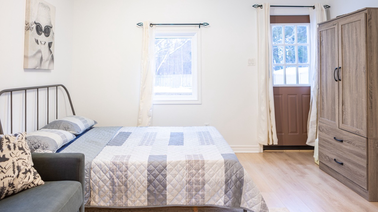 Photo of Bedroom in Jacksons Point