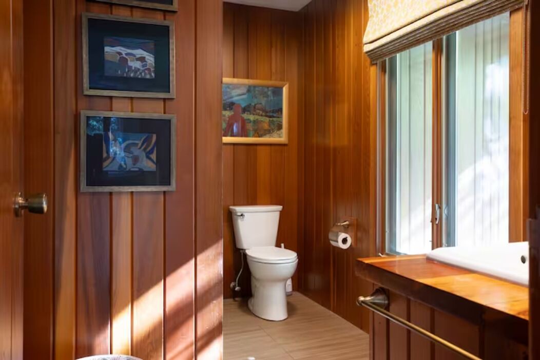 Photo of Bathroom in Kawartha Lakes