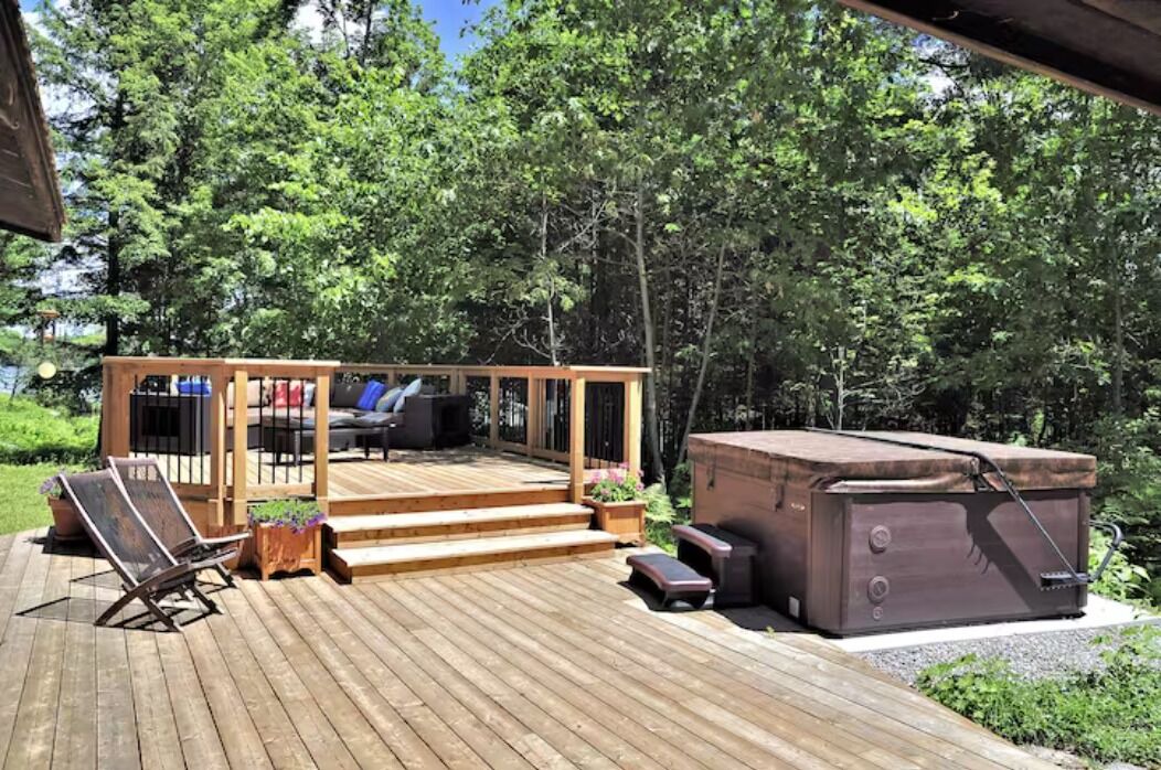 Photo of Patio Balcony in Kawartha Lakes