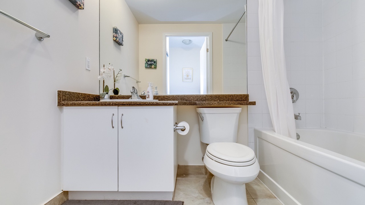 Photo of Bathroom in Fort York