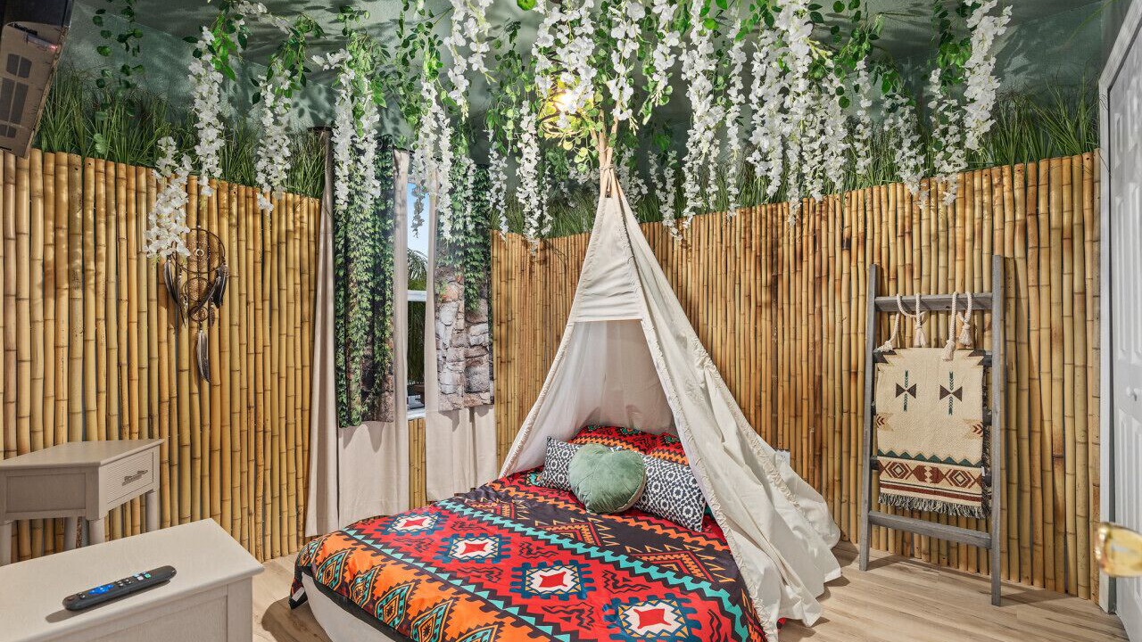 Photo of Bedroom in Regal Palms