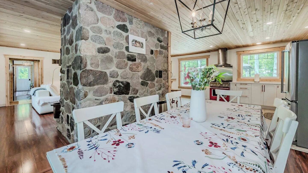 Photo of Livingroom in Lion's Head