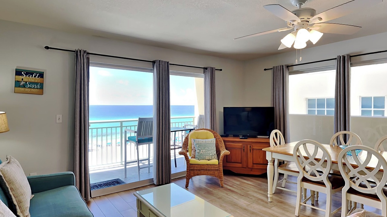 Photo of Livingroom in Fort Walton Beach