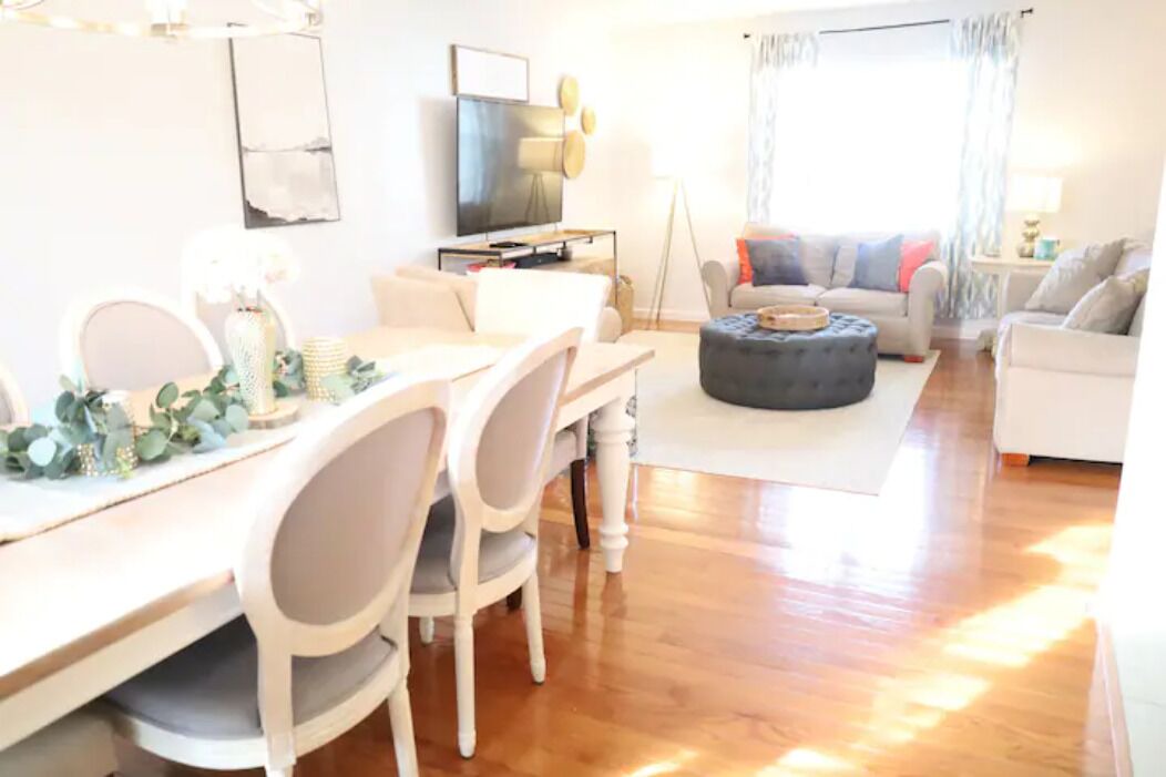 Photo of Livingroom in Fairview