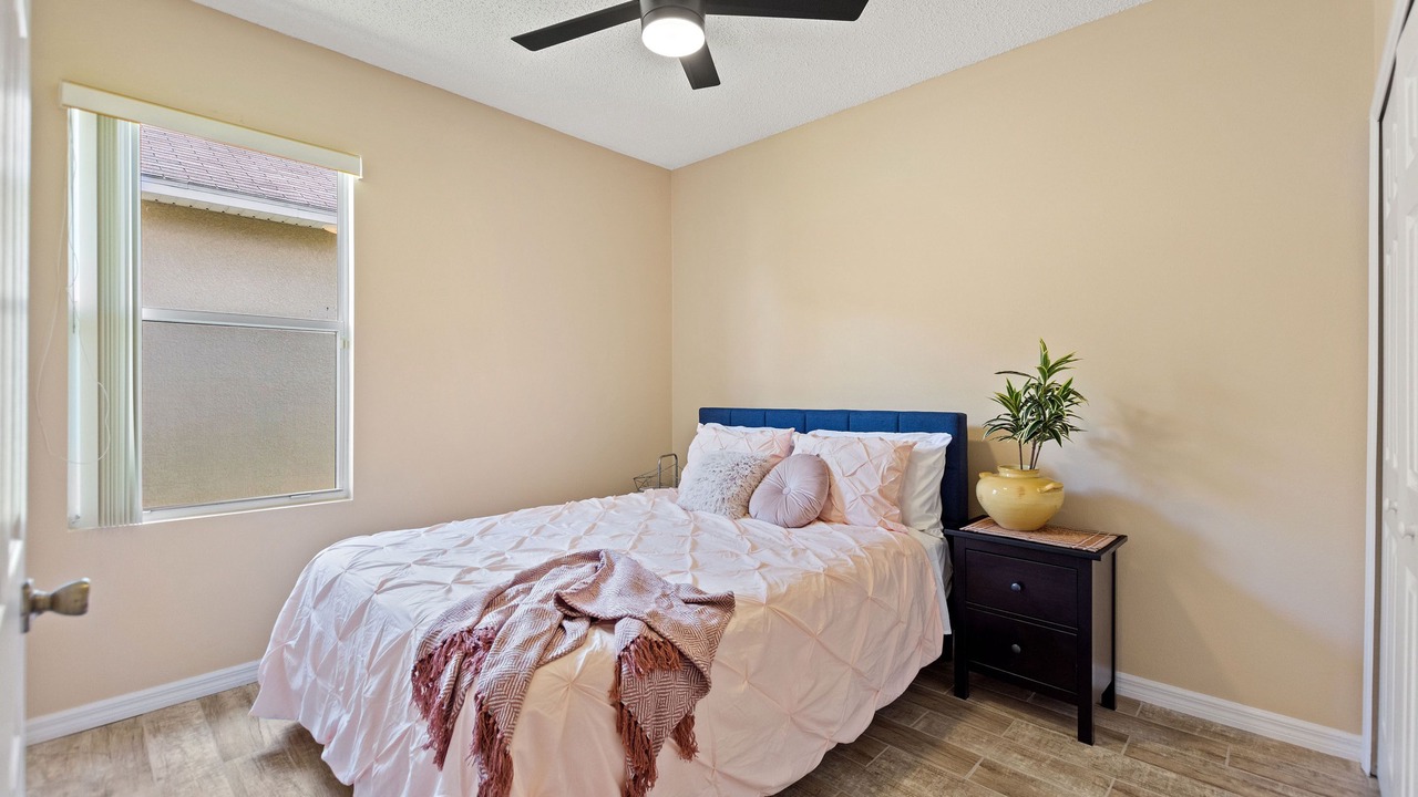 Photo of Bedroom in Sunset Ridge
