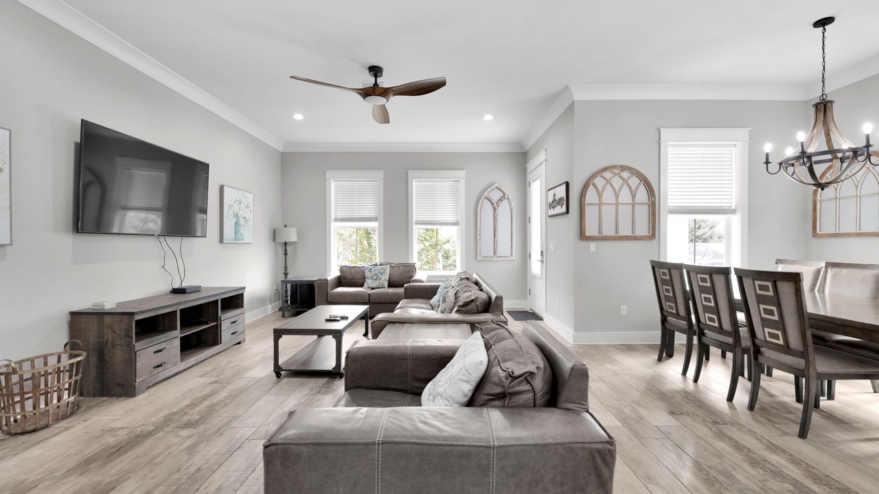 Photo of Livingroom in Emerald Waters Village