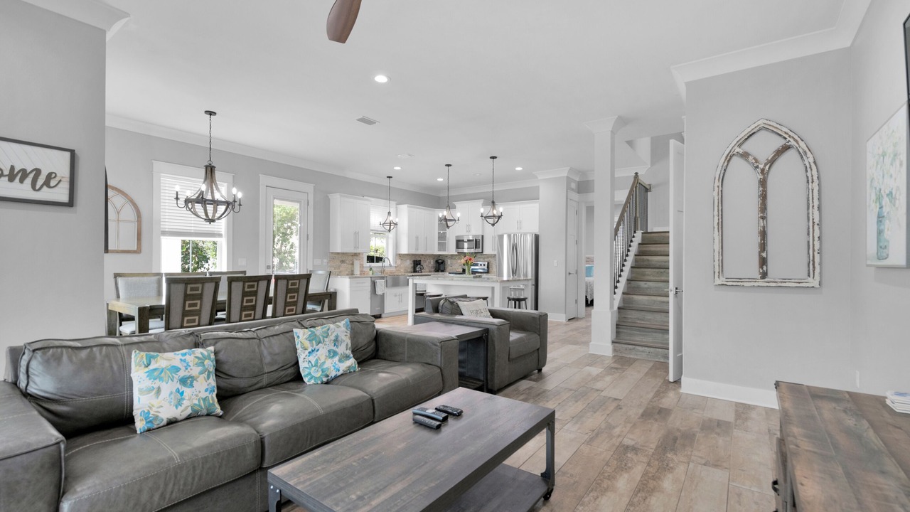 Photo of Livingroom in Emerald Waters Village