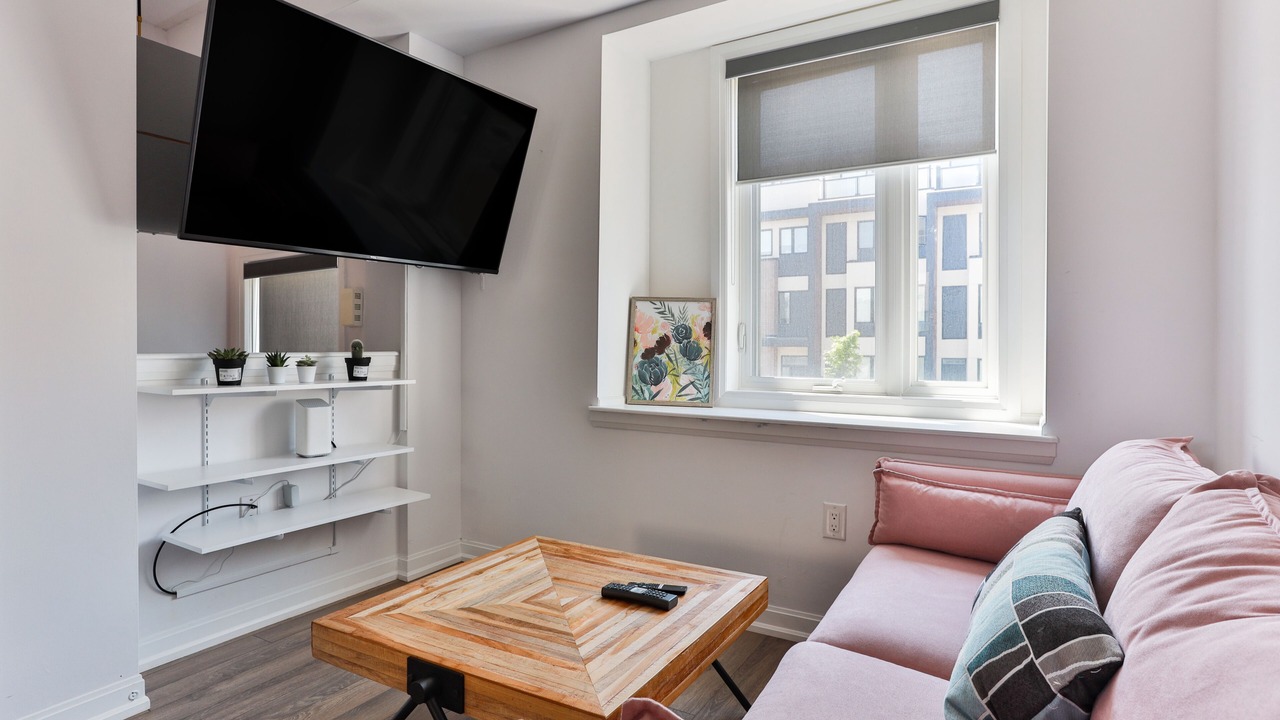 Photo of Livingroom in Downsview
