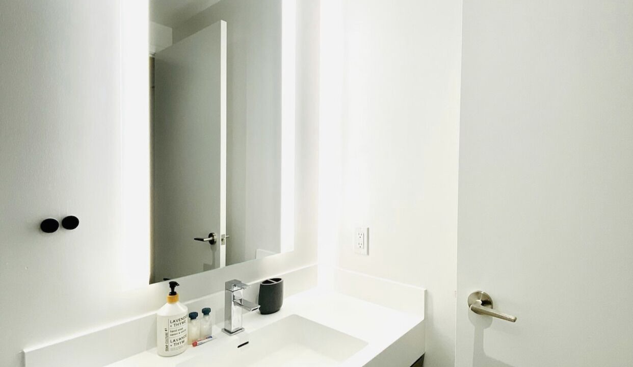 Photo of Bathroom in Bay Cloverhill