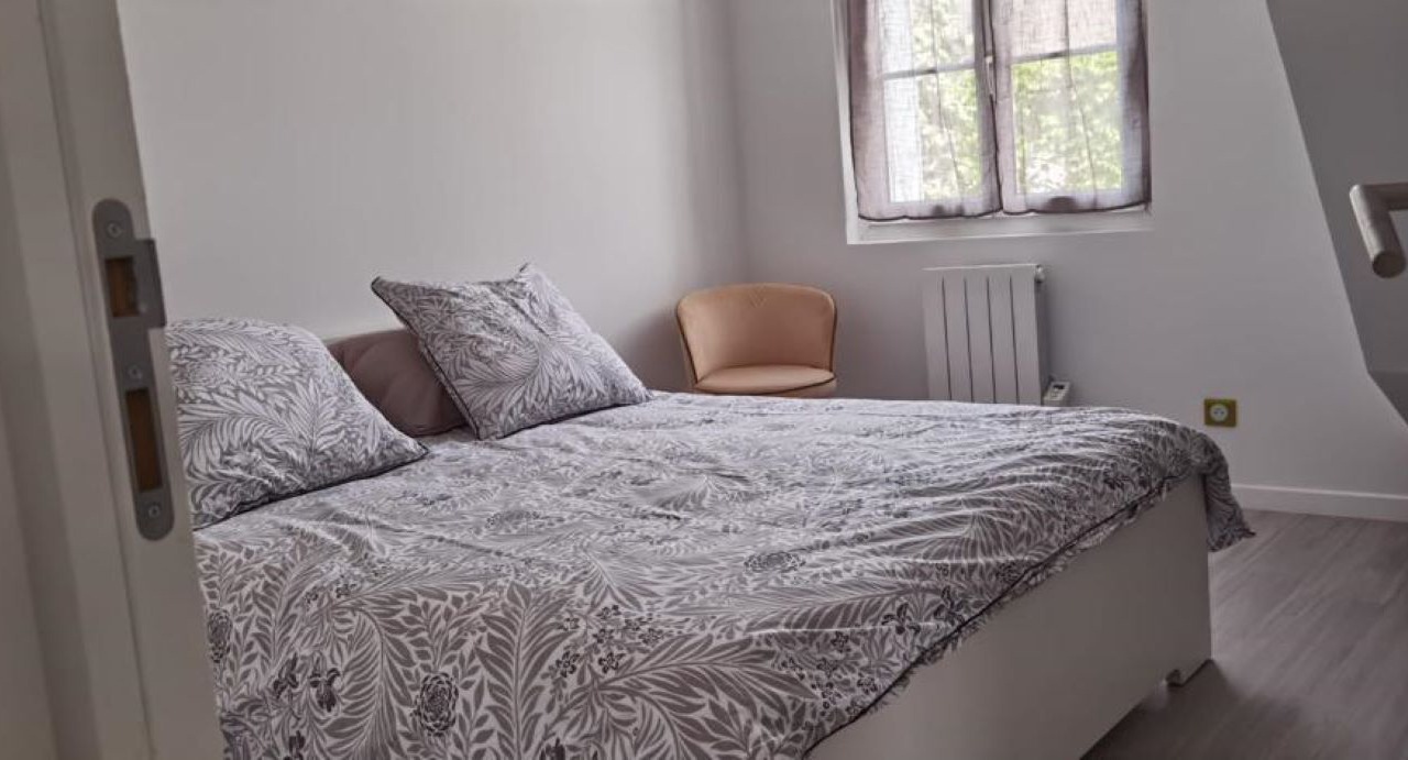 Photo of Bedroom in Arnouville