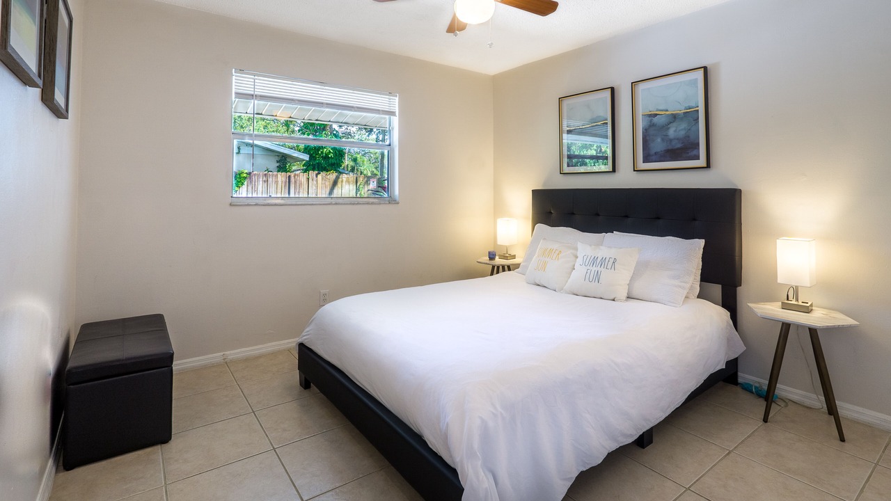 Photo of Bedroom in United Central
