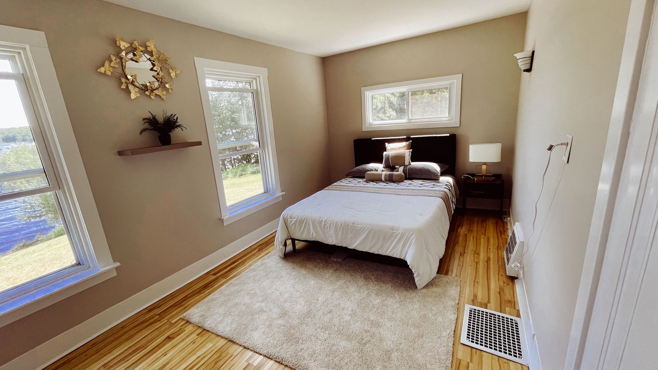 Photo of Bedroom in Haliburton