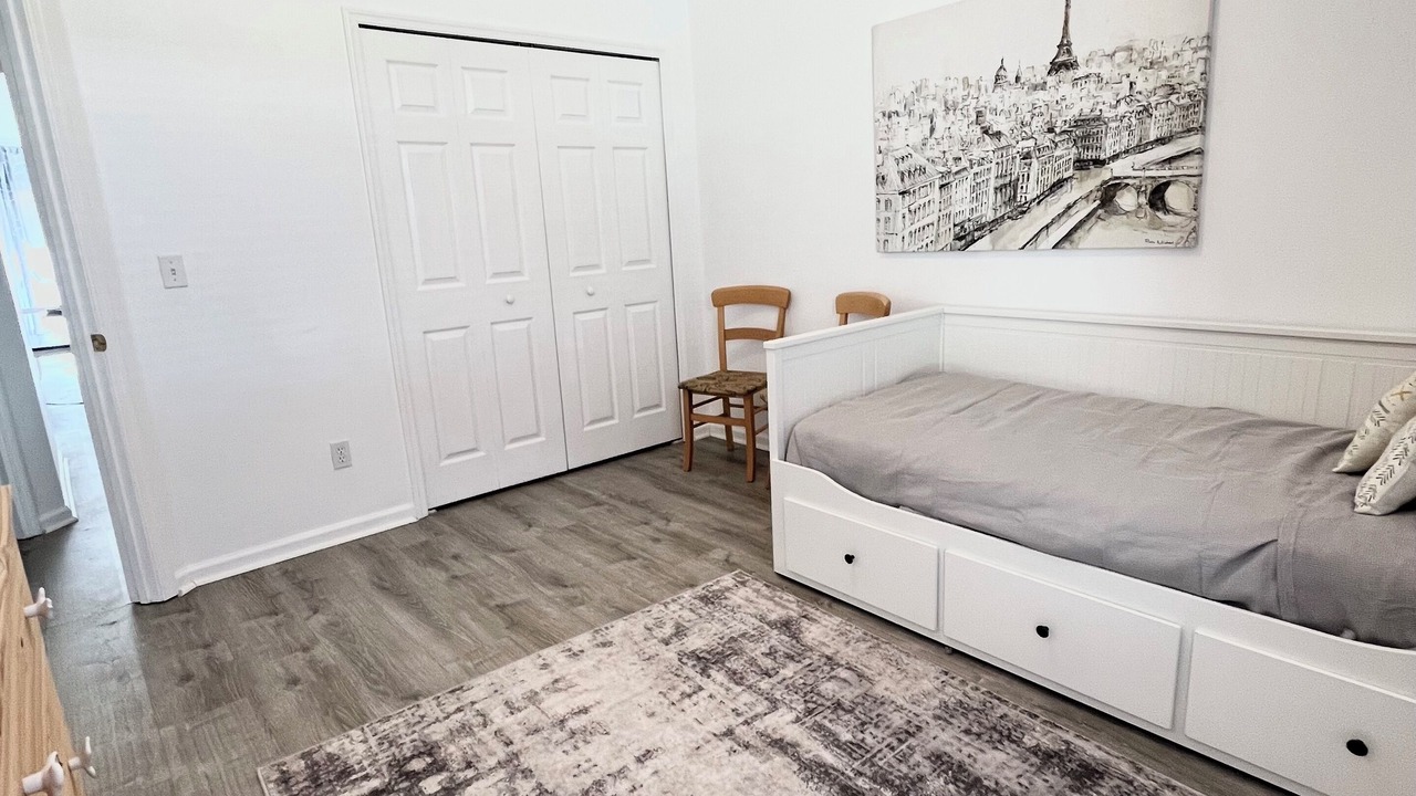 Photo of Bedroom in Orange Tree