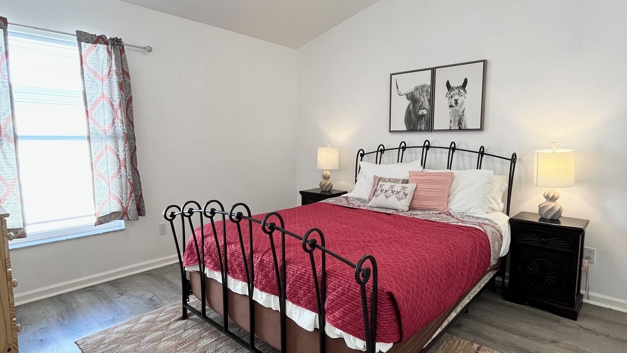 Photo of Bedroom in Orange Tree