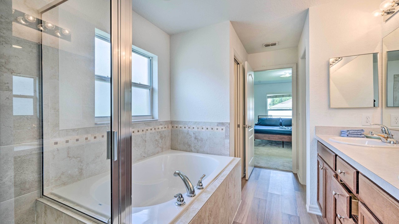 Photo of Bathroom in Cypress Gardens