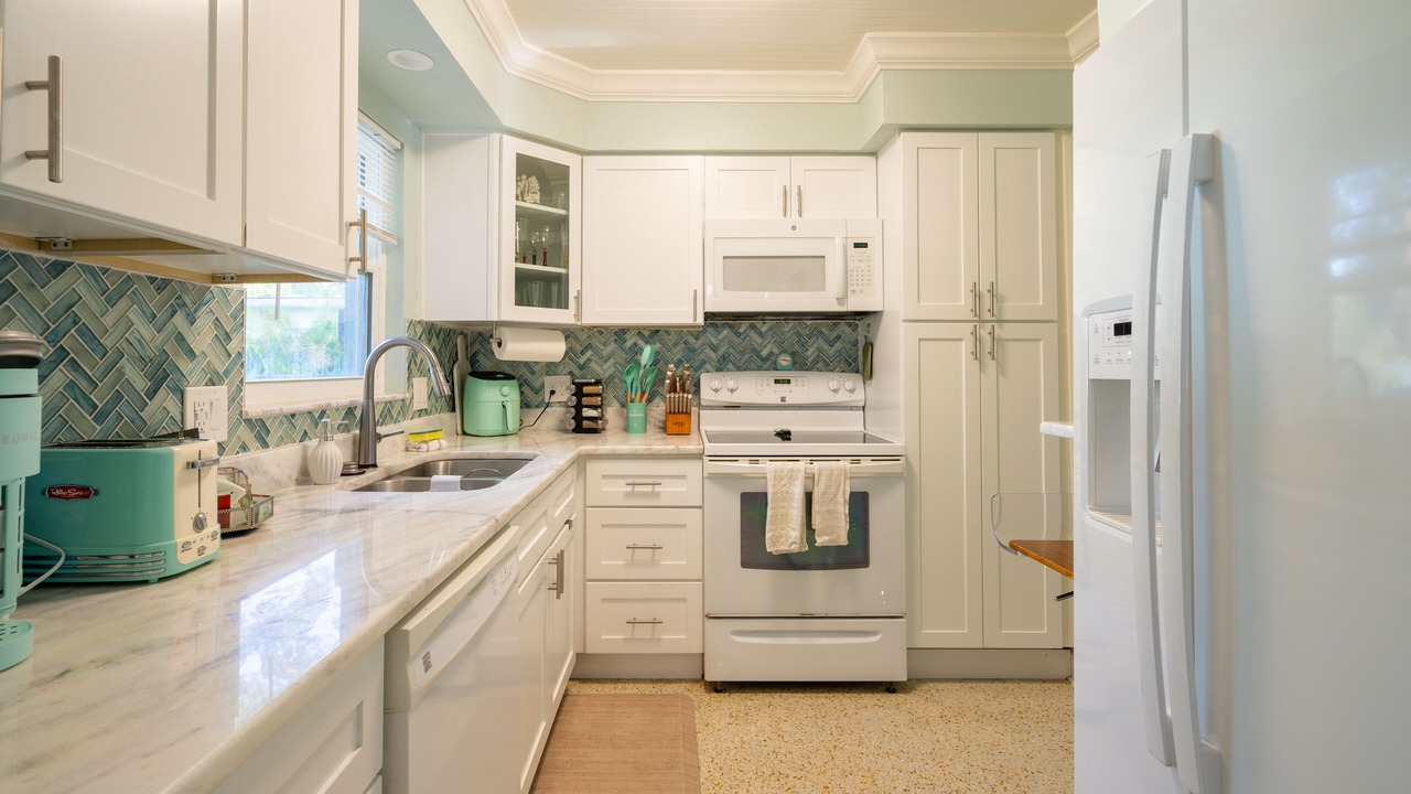 Photo of Kitchen in South Pinellas Community Council