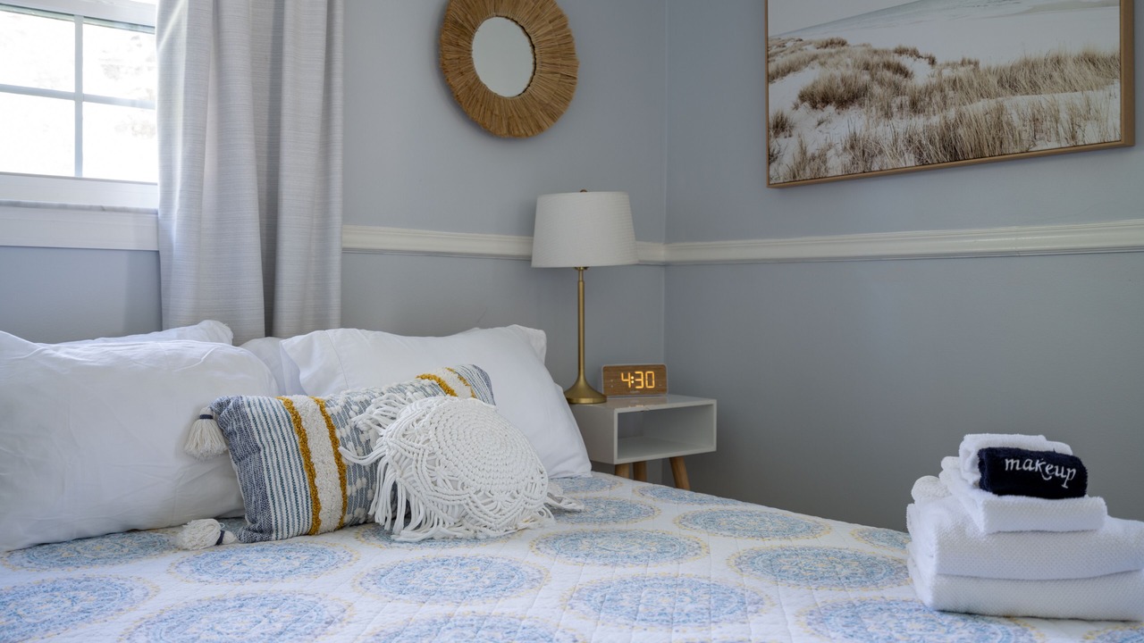 Photo of Bedroom in South Pinellas Community Council