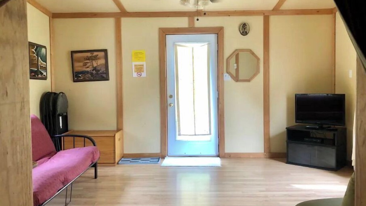 Photo of Livingroom in Manitoulin District