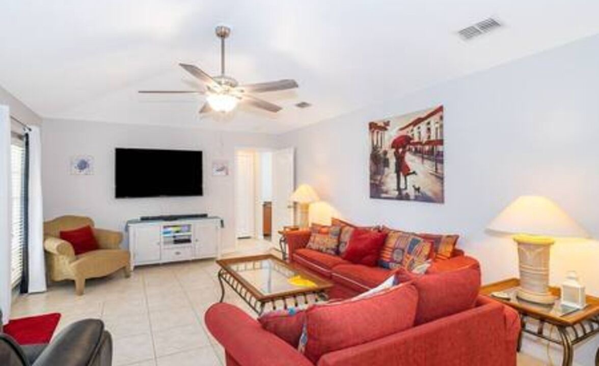 Photo of Livingroom in Tuscan Ridge