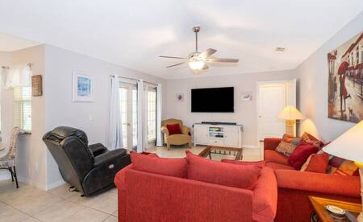 Photo of Livingroom in Tuscan Ridge