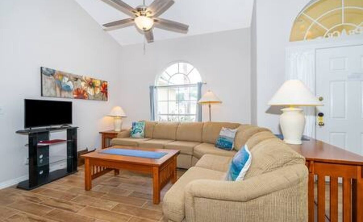 Photo of Livingroom in Tuscan Ridge