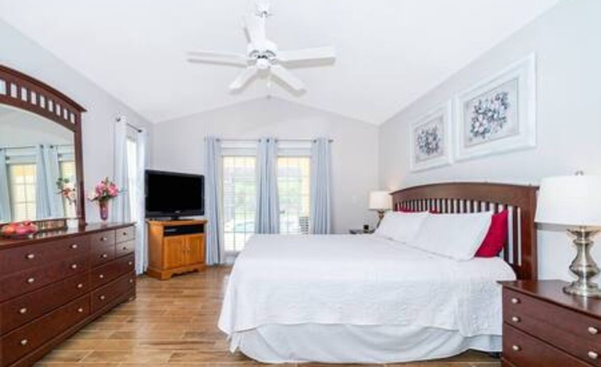 Photo of Bedroom in Tuscan Ridge