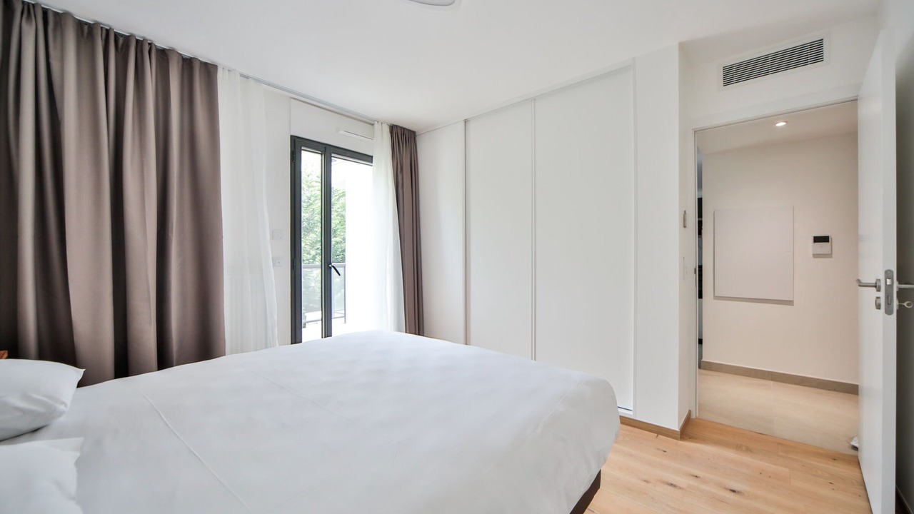 Photo of Bedroom in La Varenne Saint-Hilaire