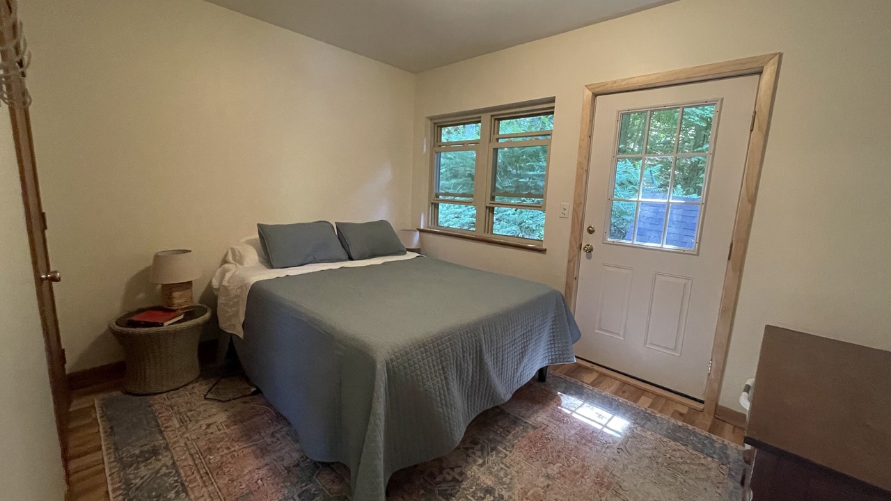 Photo of Bedroom in Homer