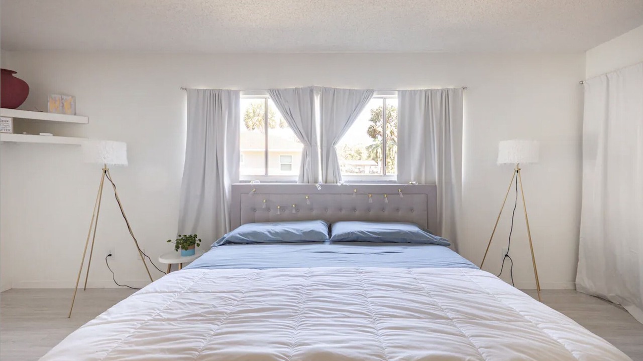 Photo of Bedroom in Lakewood Park