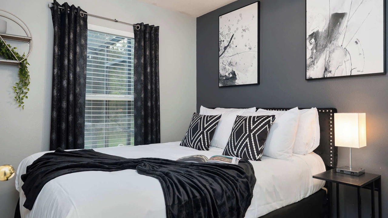 Photo of Bedroom in Sandy Ridge