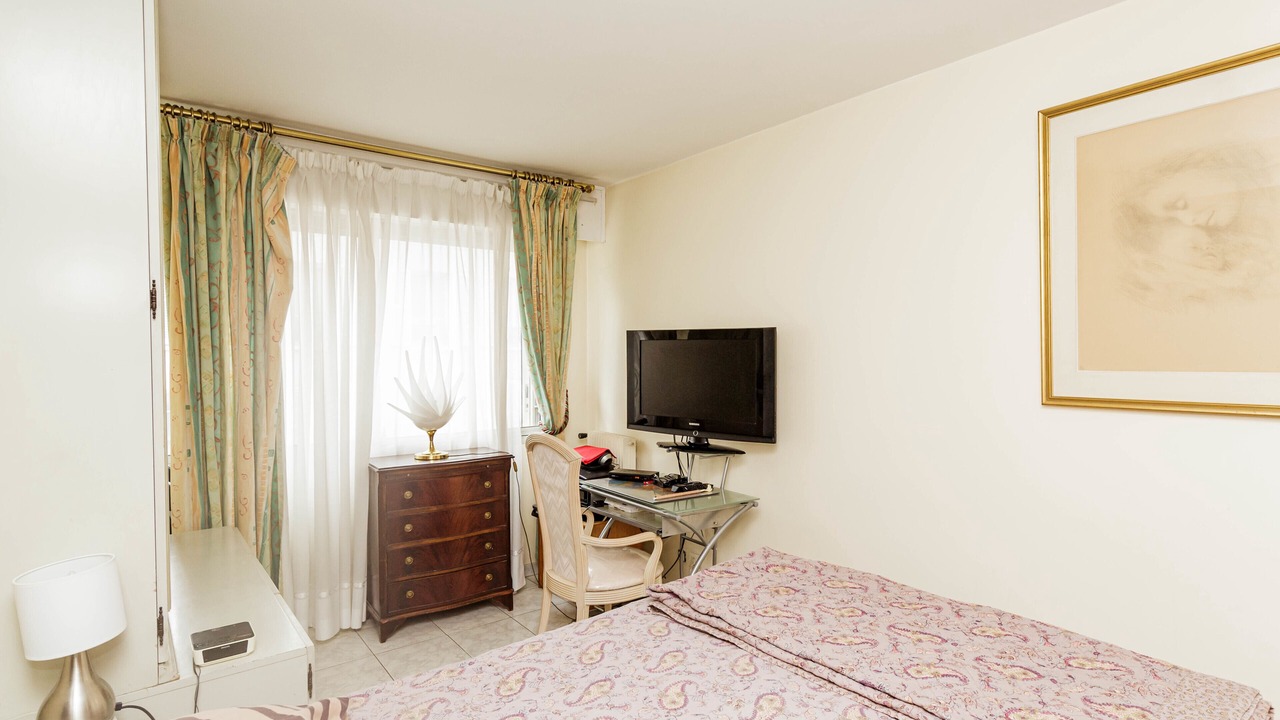 Photo of Bedroom in Charenton-le-Pont