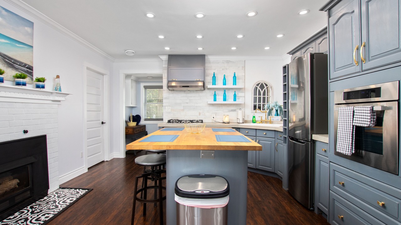 Photo of Kitchen in Amherstburg
