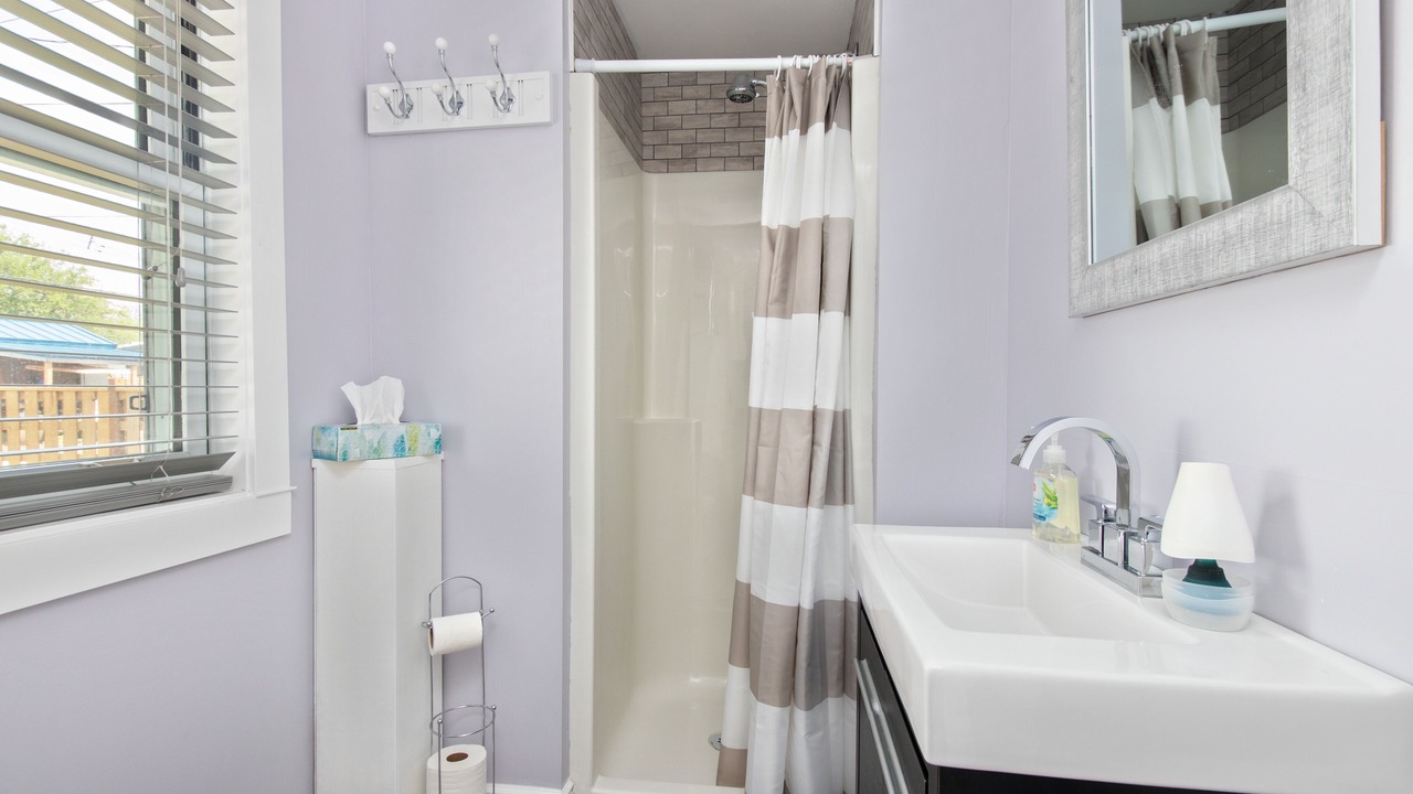 Photo of Bathroom in Amherstburg
