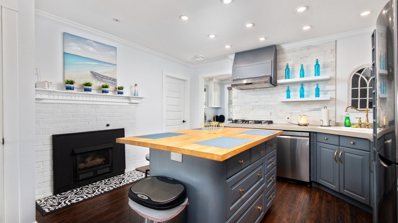 Photo of Kitchen in Amherstburg