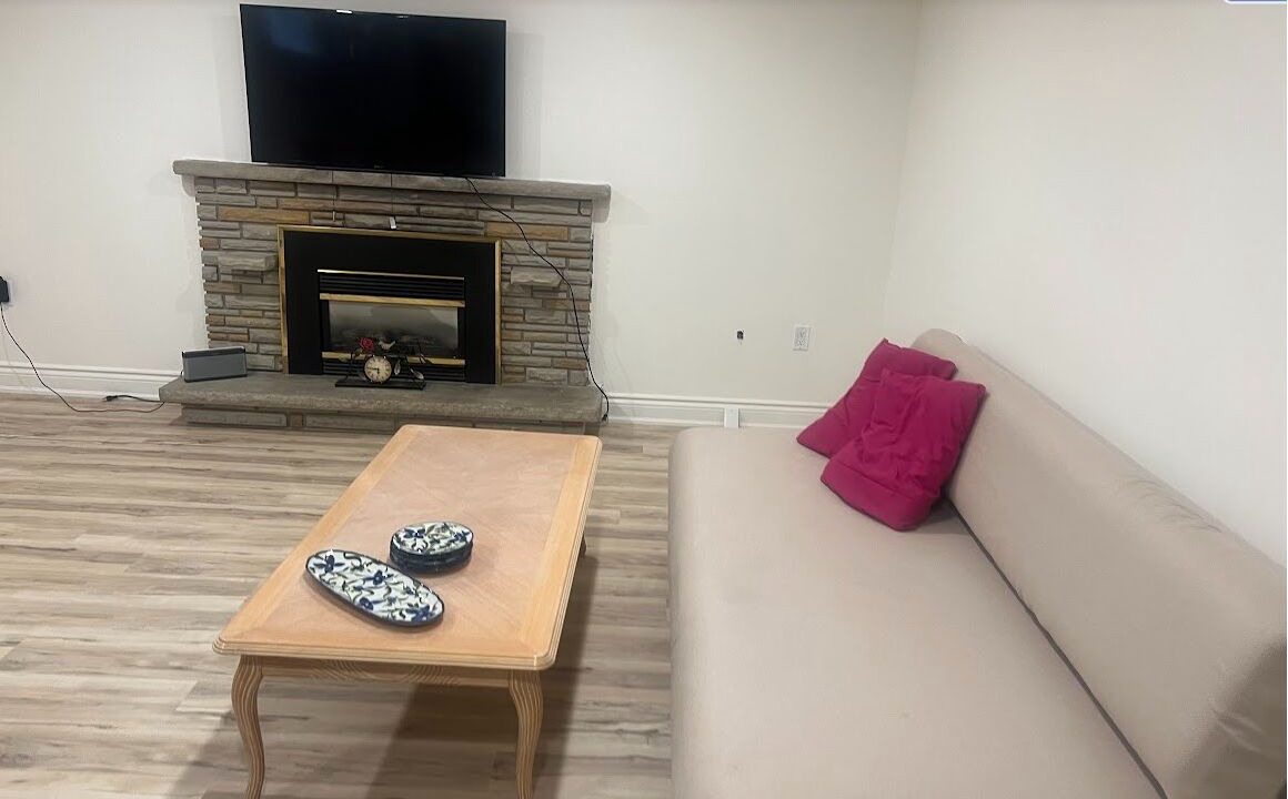 Photo of Livingroom in Willowdale