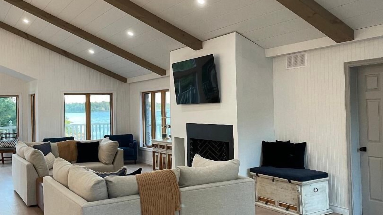 Photo of Bedroom in Pointe au Baril