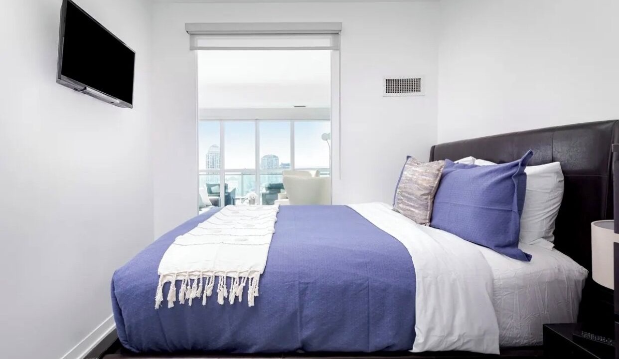 Photo of Bedroom in Humber Bay