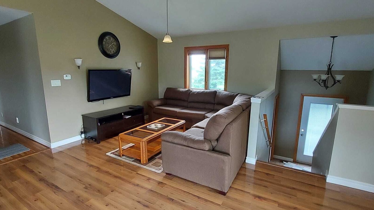 Photo of Livingroom in Melancthon