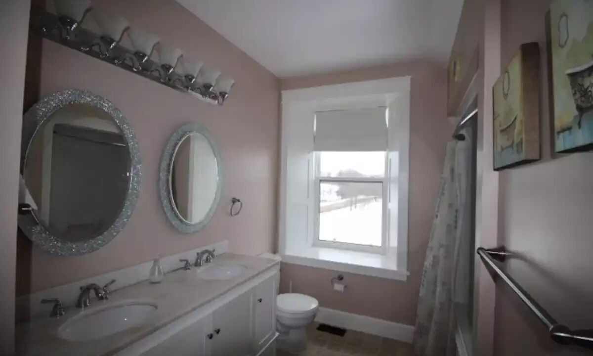 Photo of Bathroom in Saugeen Shores