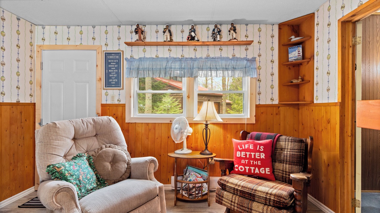 Photo of Livingroom in Flesherton