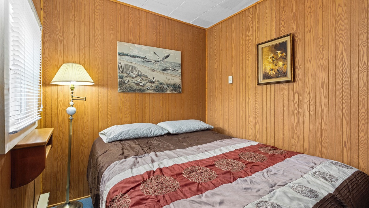 Photo of Bedroom in Flesherton